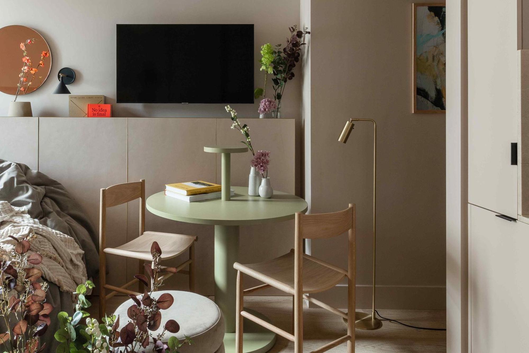 Locke Studio Adaptable